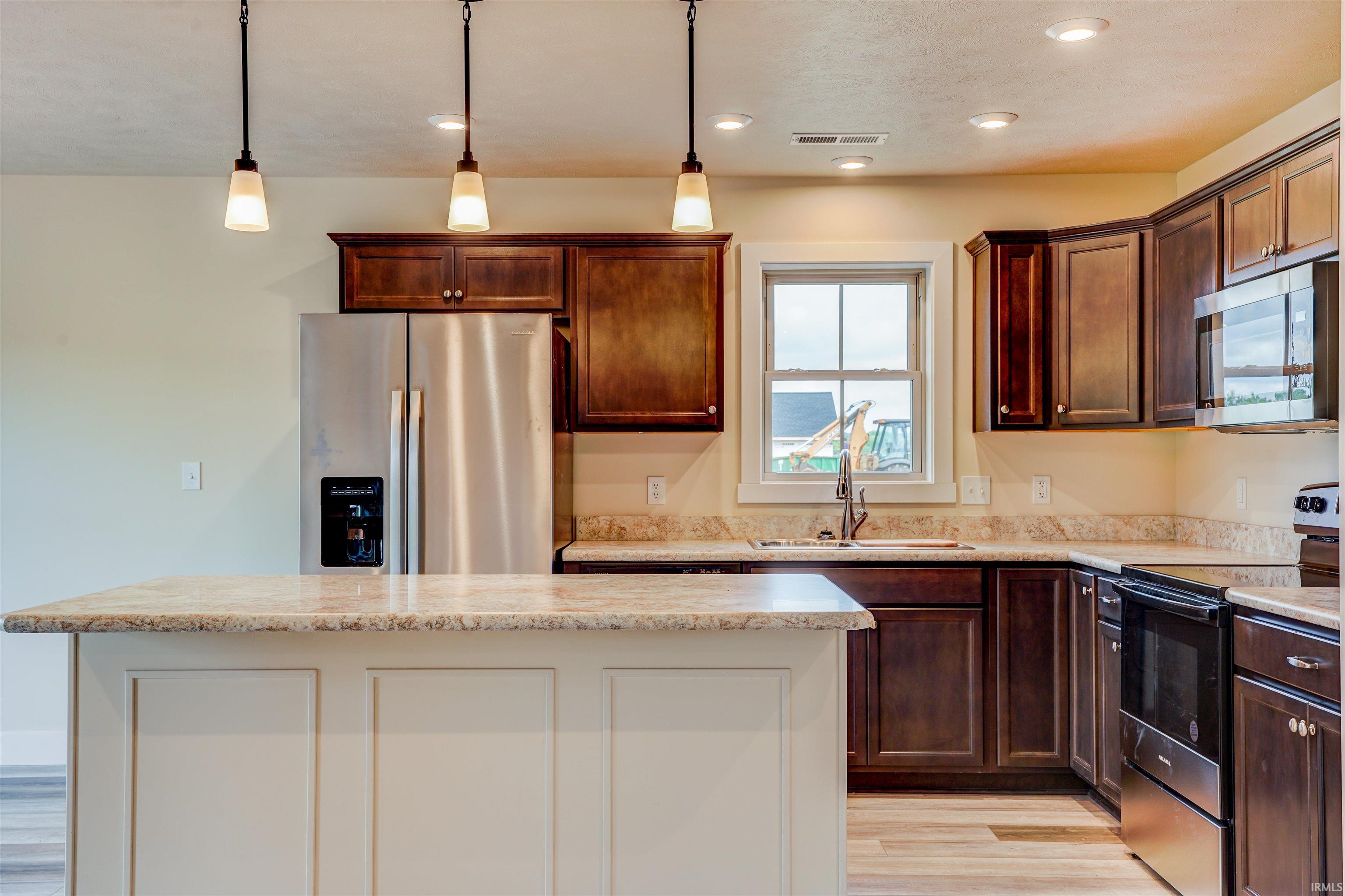 1745 Field View Ferdinand, IN 47532 - Photo 6 of 26 Gallery Image 6