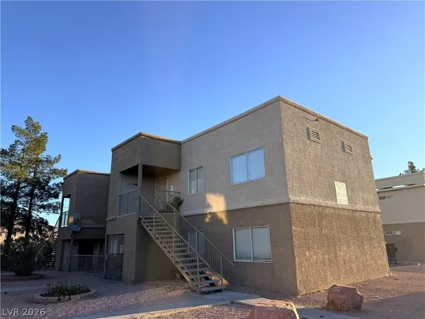 $725,000 | 1670 North Lamont Street, Las Vegas, NV 89115