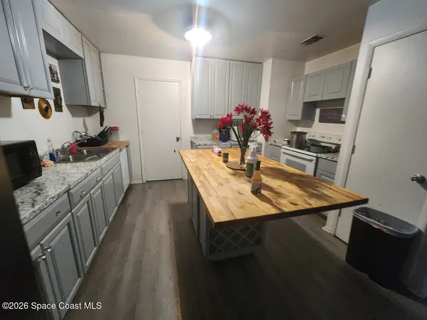 $1,500 | 1066 Galty Circle Northeast, Palm Bay, FL 32905