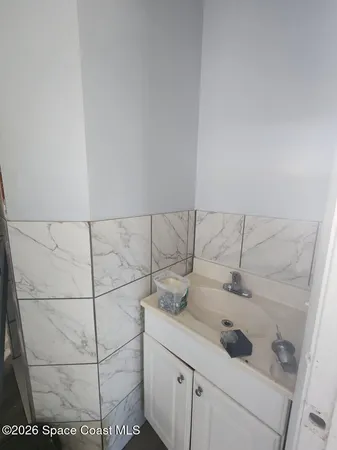 $1,500 | 1066 Galty Circle Northeast, Palm Bay, FL 32905