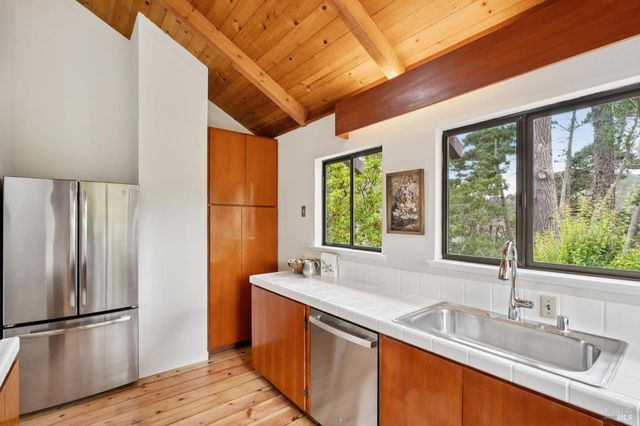 $2,998,000 | 10 Miwok Way, Inverness, CA 94937