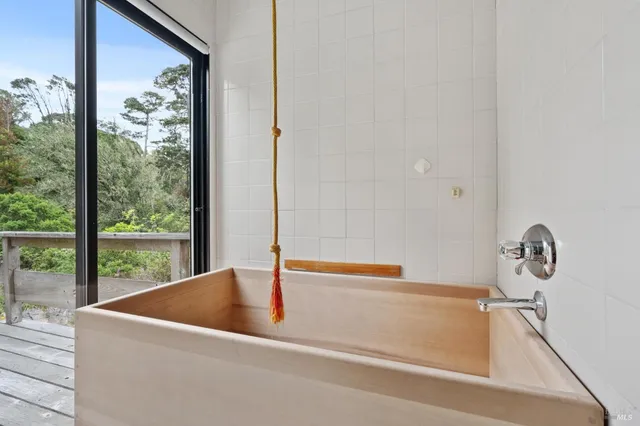 $2,998,000 | 10 Miwok Way, Inverness, CA 94937