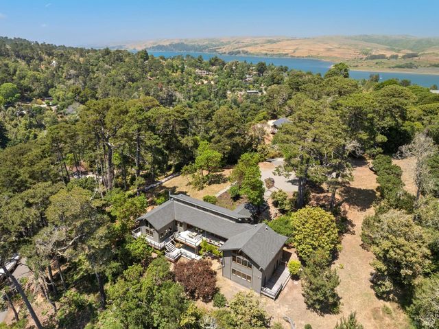$2,998,000 | 10 Miwok Way, Inverness, CA 94937