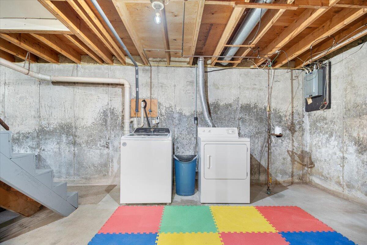 10 Whitney Street Lisbon, ME 04250 - Photo 38 of 42 02-DSC03212 Clash Royale Tali