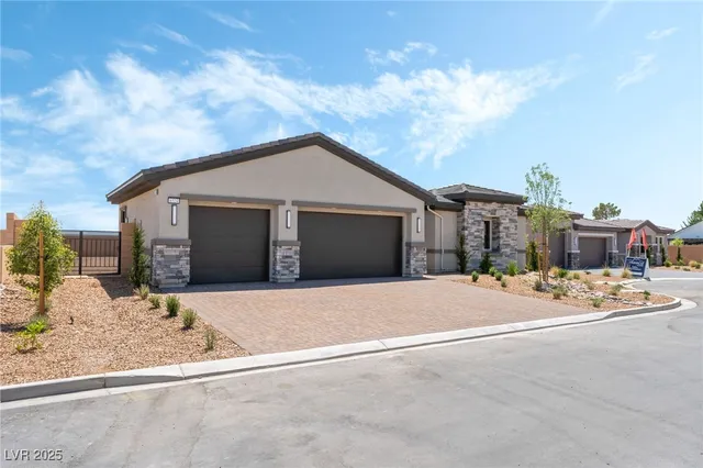 $874,990 | 6324 Zephyr Peak Court, Las Vegas, NV 89149
