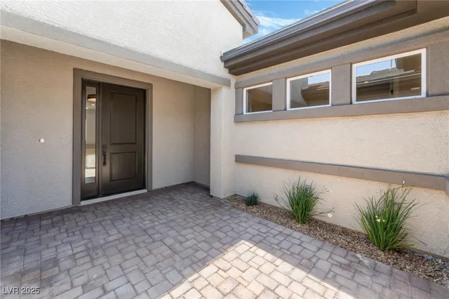 $874,990 | 6324 Zephyr Peak Court, Las Vegas, NV 89149