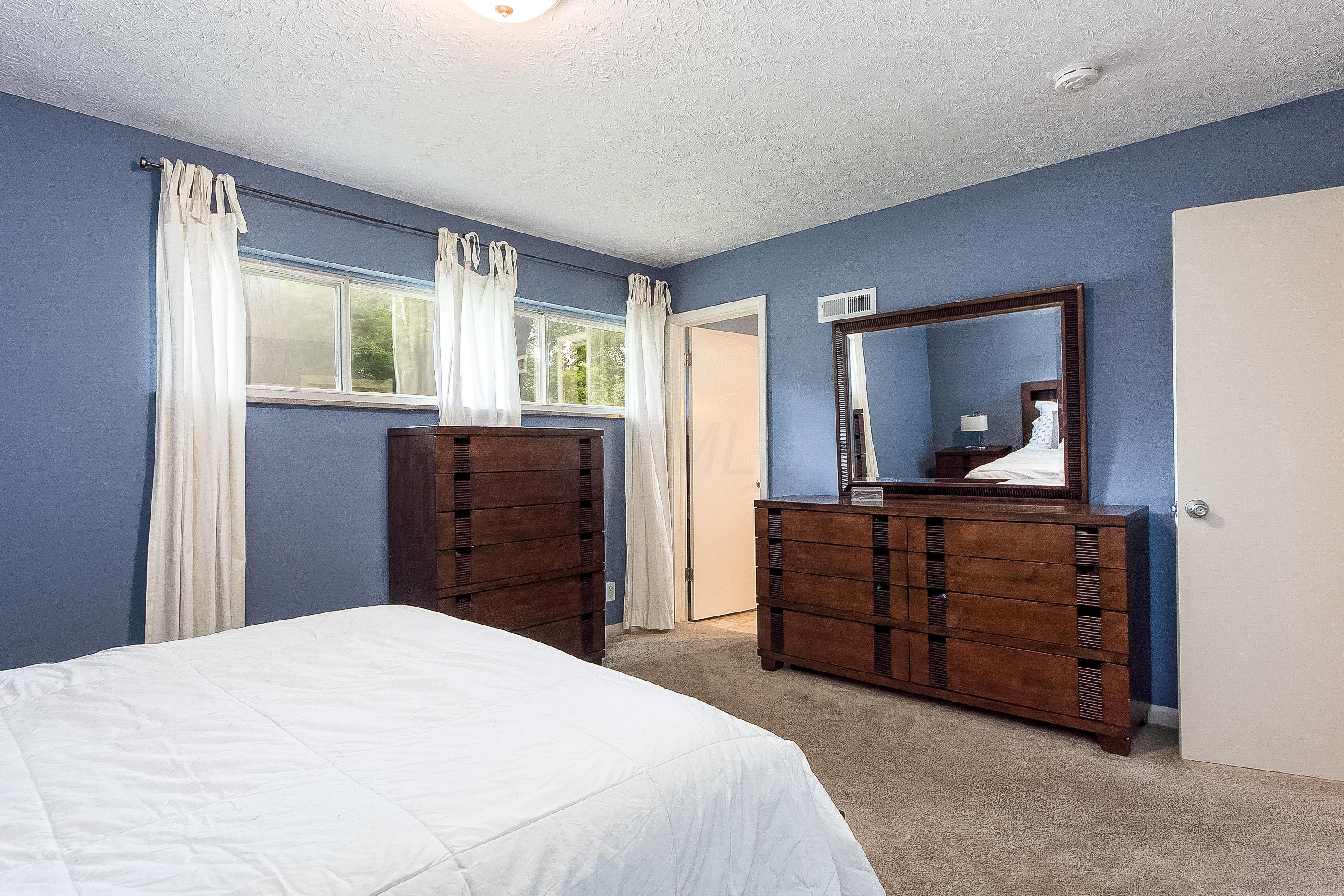 3172 Herrick Road Columbus, OH 43221 - Photo 17 of 33