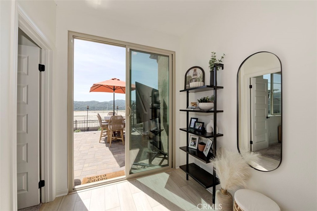 861 Cornelia Way Rancho Mission Viejo, CA 92694 - Photo 19 of 39 a view of a bathroom with a toilet sink and tub