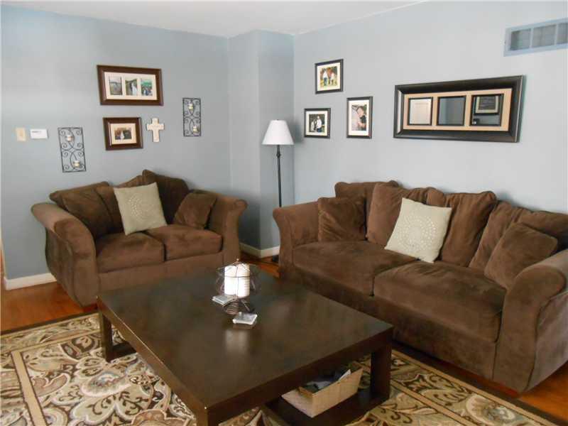 994 Marion Road Indiana, PA 15701 - Photo 3 of 15 Living Room.
