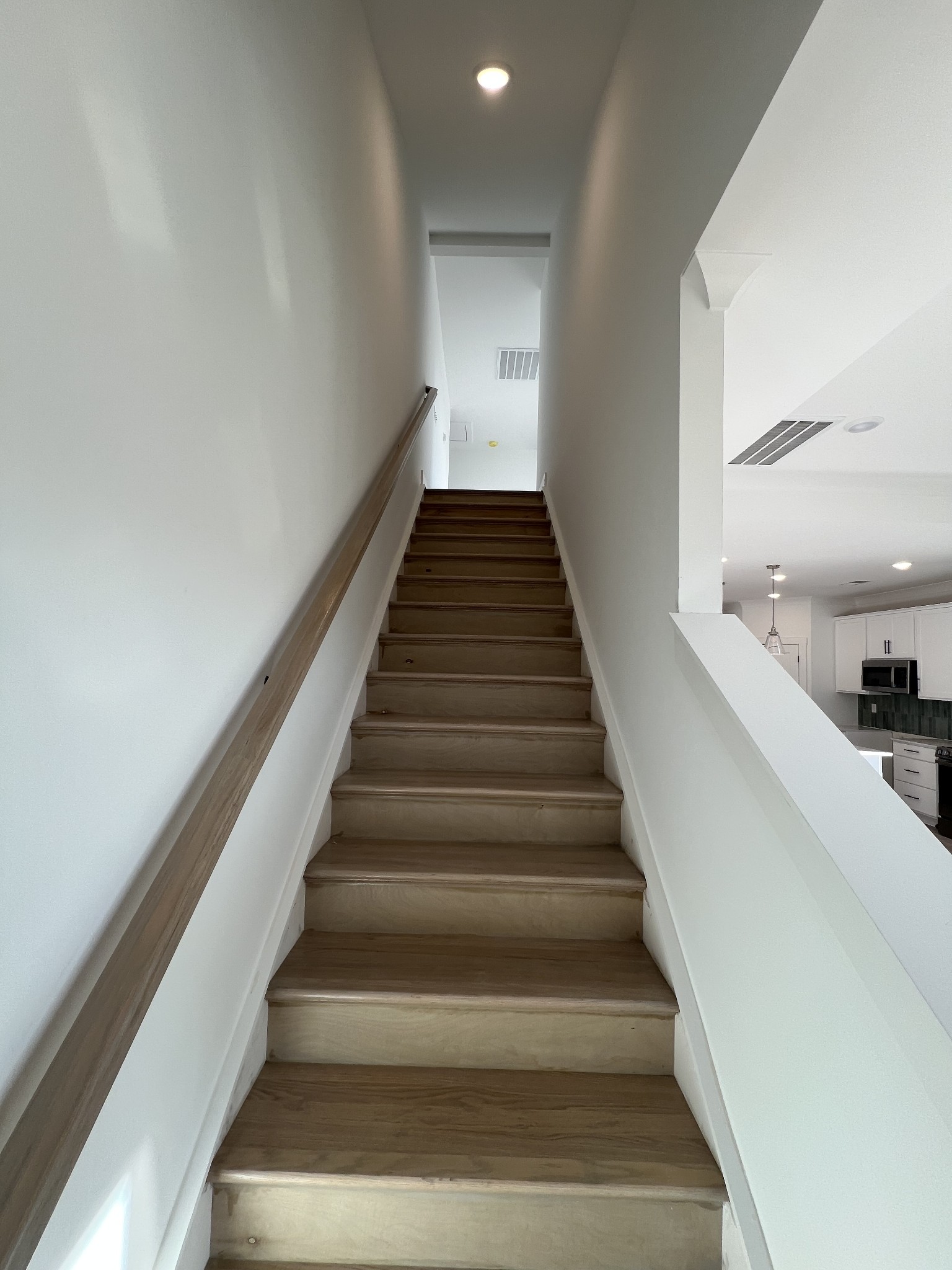 304 Strong Street Columbia, TN 38401 - Photo 14 of 49 a view of entryway