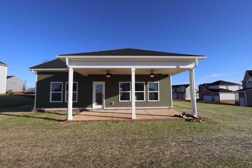 304 Strong Street Columbia, TN 38401 - Photo 21 of 49 front view of a house with a yard