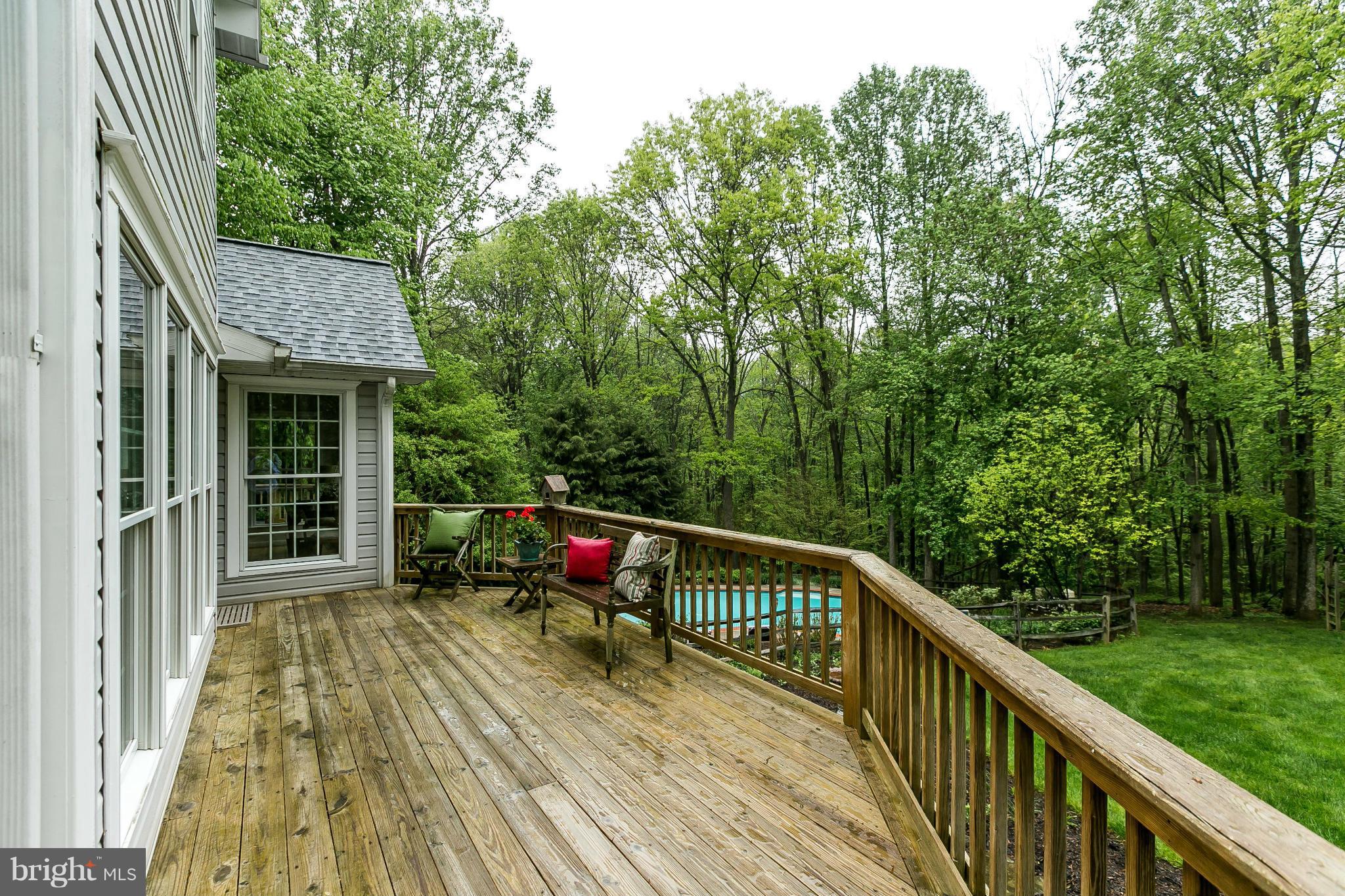 35 Hickory Meadow Road Cockeysville, MD 21030 - Photo 23 of 29 Exterior (Rear)