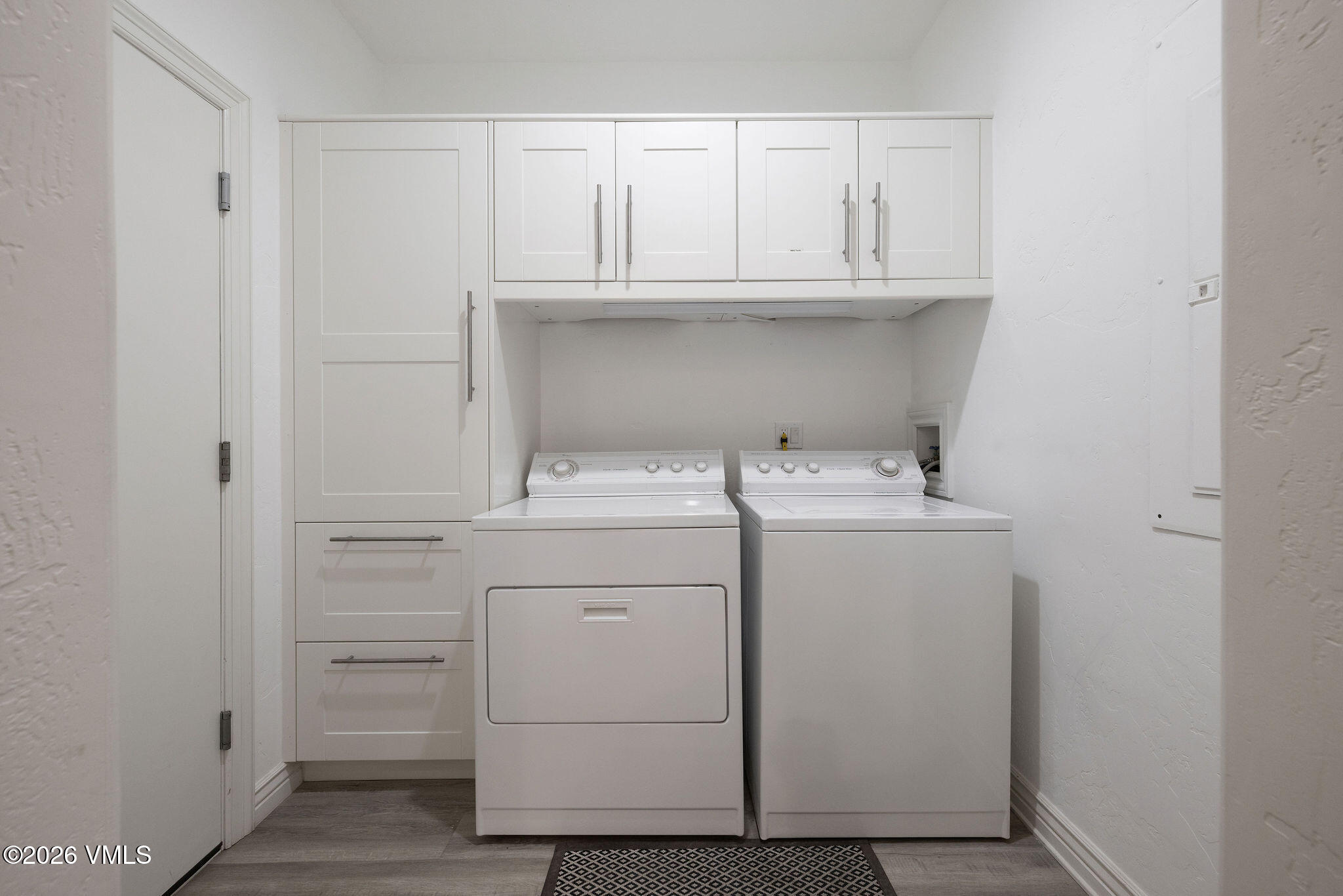 99 Castle Peak Close, Unit B Edwards, CO 81632 - Photo 24 of 35 a utility room with dryer and washer