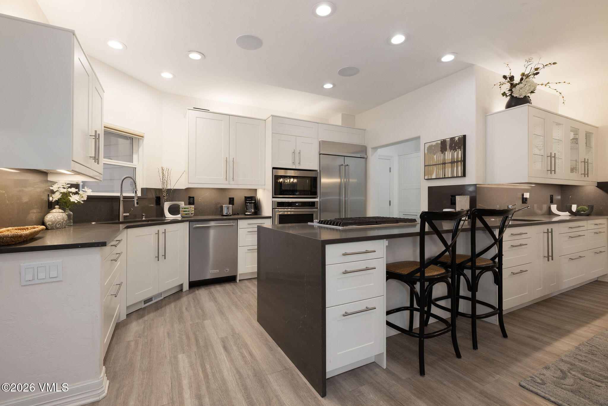 99 Castle Peak Close, Unit B Edwards, CO 81632 - Photo 5 of 35 2601_99_castle_peak_close_interior_kitch