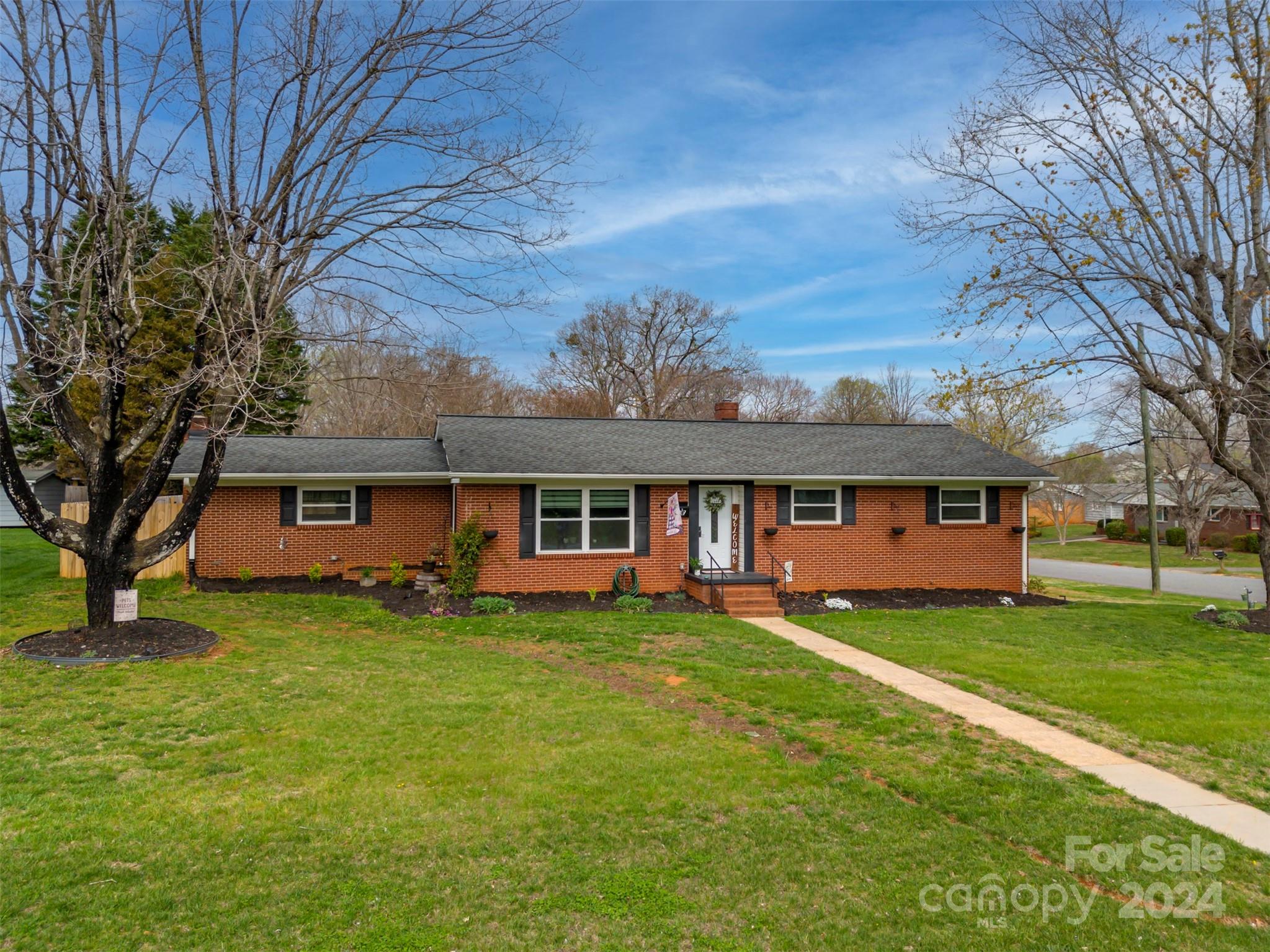 207 Smith Grove Road Forest City, NC 28043 - Photo 3 of 37 front view of a house with a yard