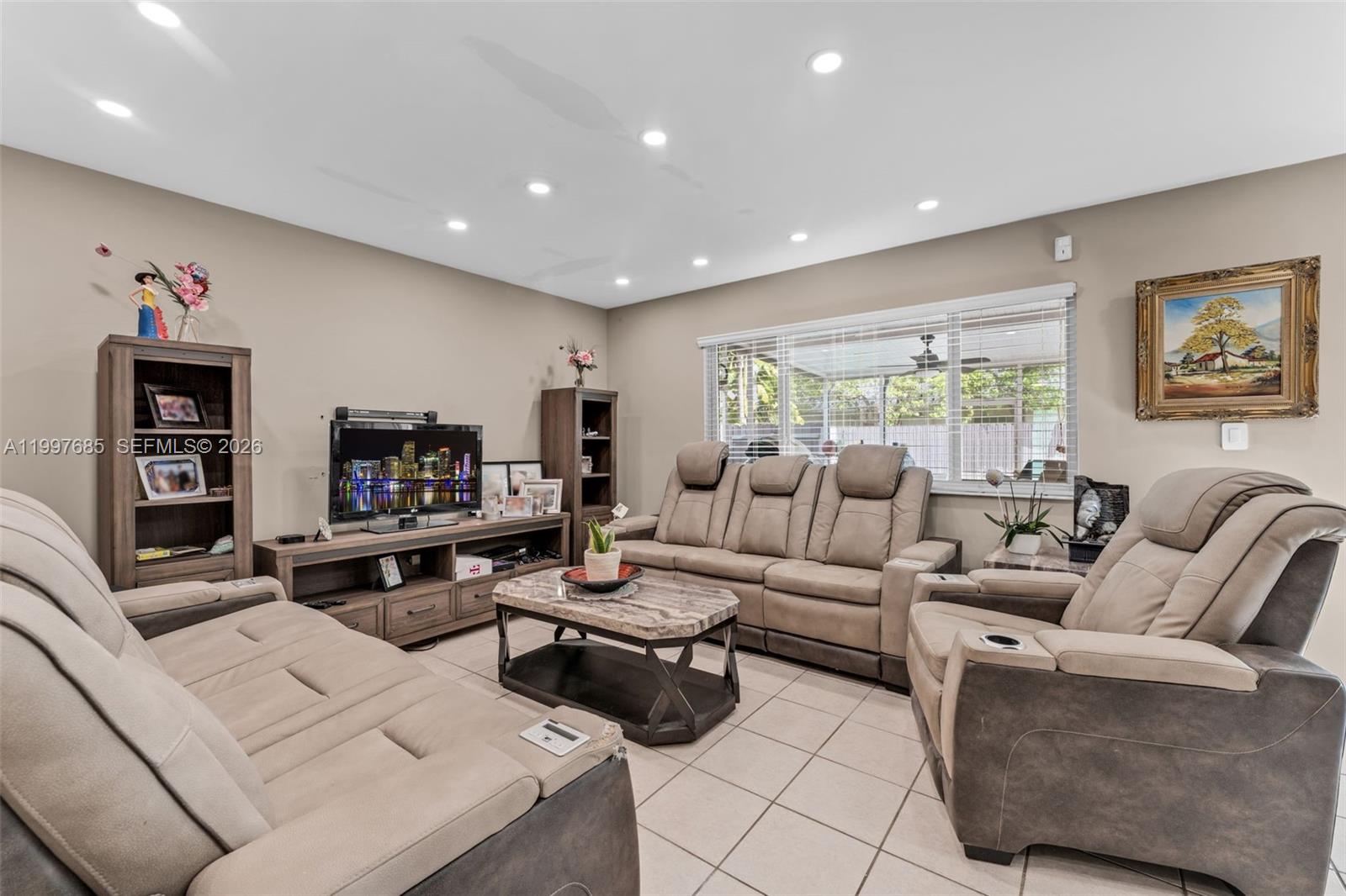 13731 Southwest 173rd Terrace Miami, FL 33177 - Photo 7 of 34