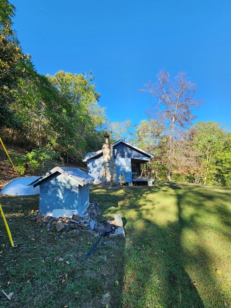 55 Lou Hill Road Hinton, WV 25951 - Photo 23 of 34 Gallery Image 23