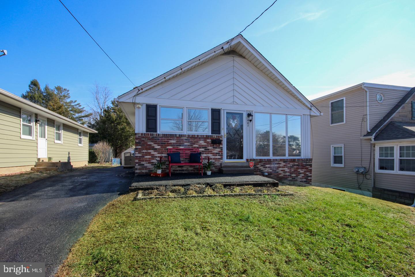 407 Blakeley Road Wallingford, PA 19086 - Photo 1 of 23