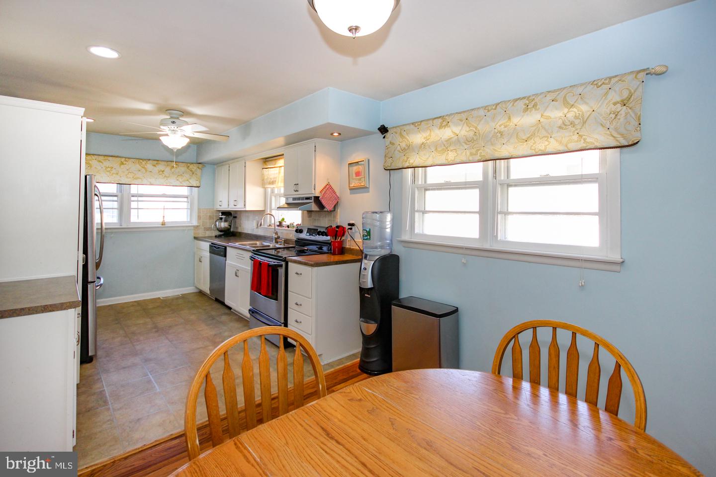 407 Blakeley Road Wallingford, PA 19086 - Photo 6 of 23