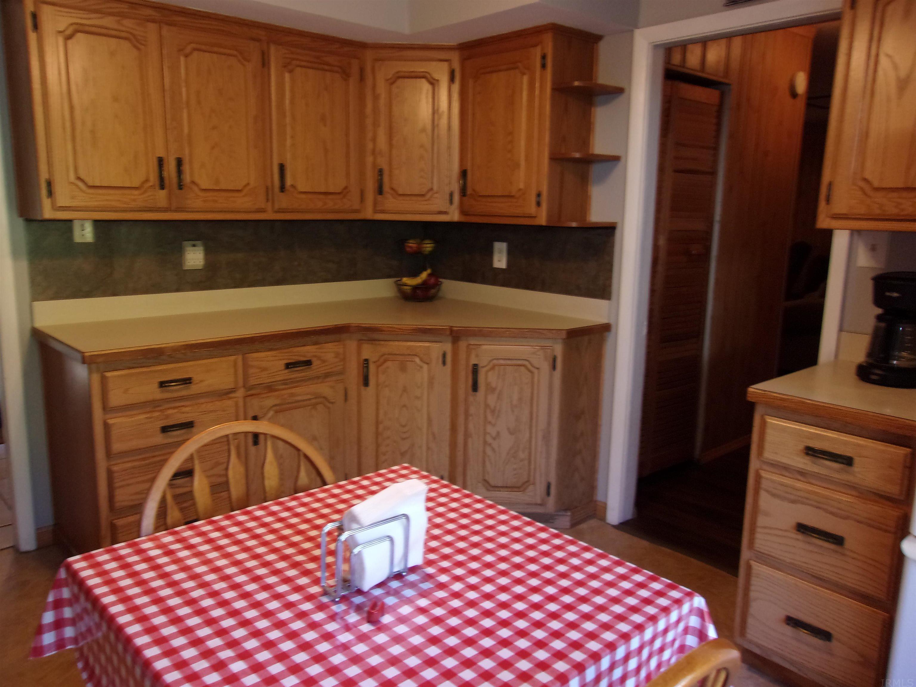 53610 Quince Road South Bend, IN 46628 - Photo 10 of 19 Gallery Image 10