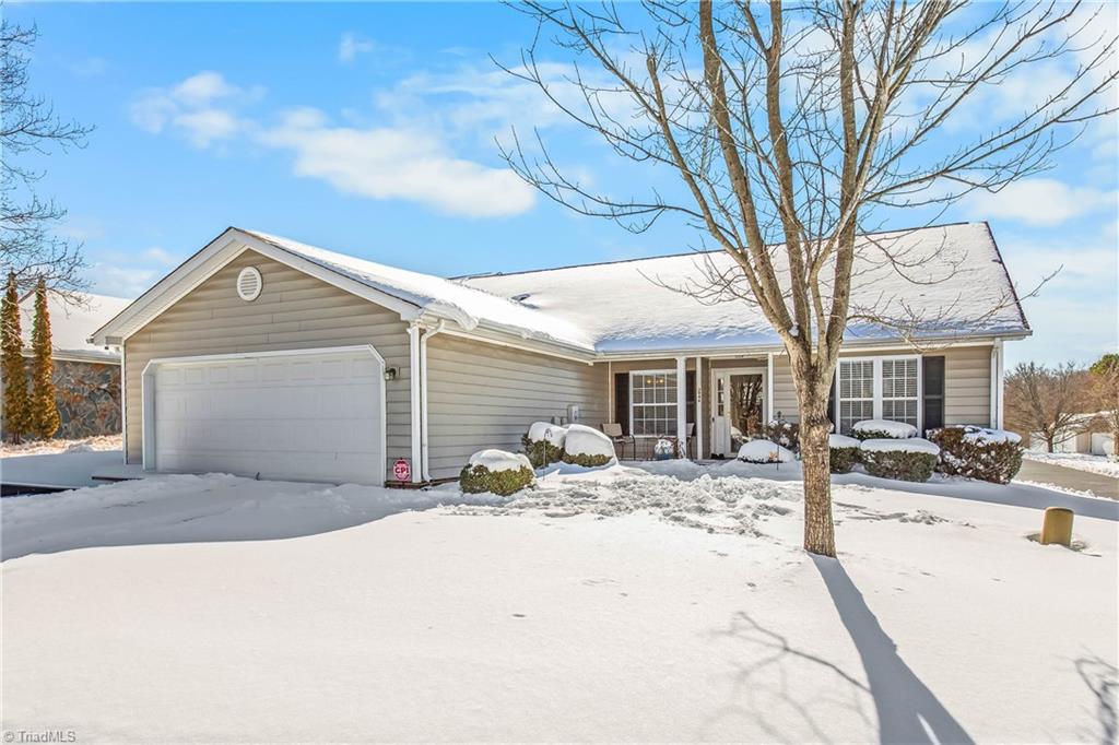 3946 Cobblestone Bend Drive High Point, NC 27265 - Photo 2 of 27