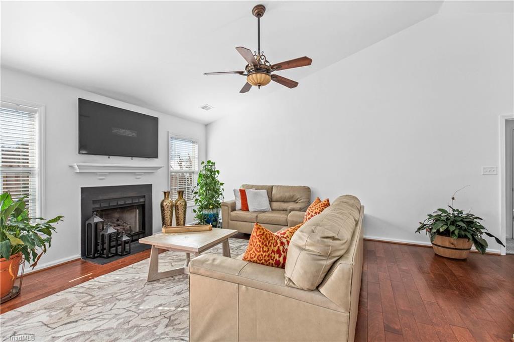 3946 Cobblestone Bend Drive High Point, NC 27265 - Photo 4 of 27