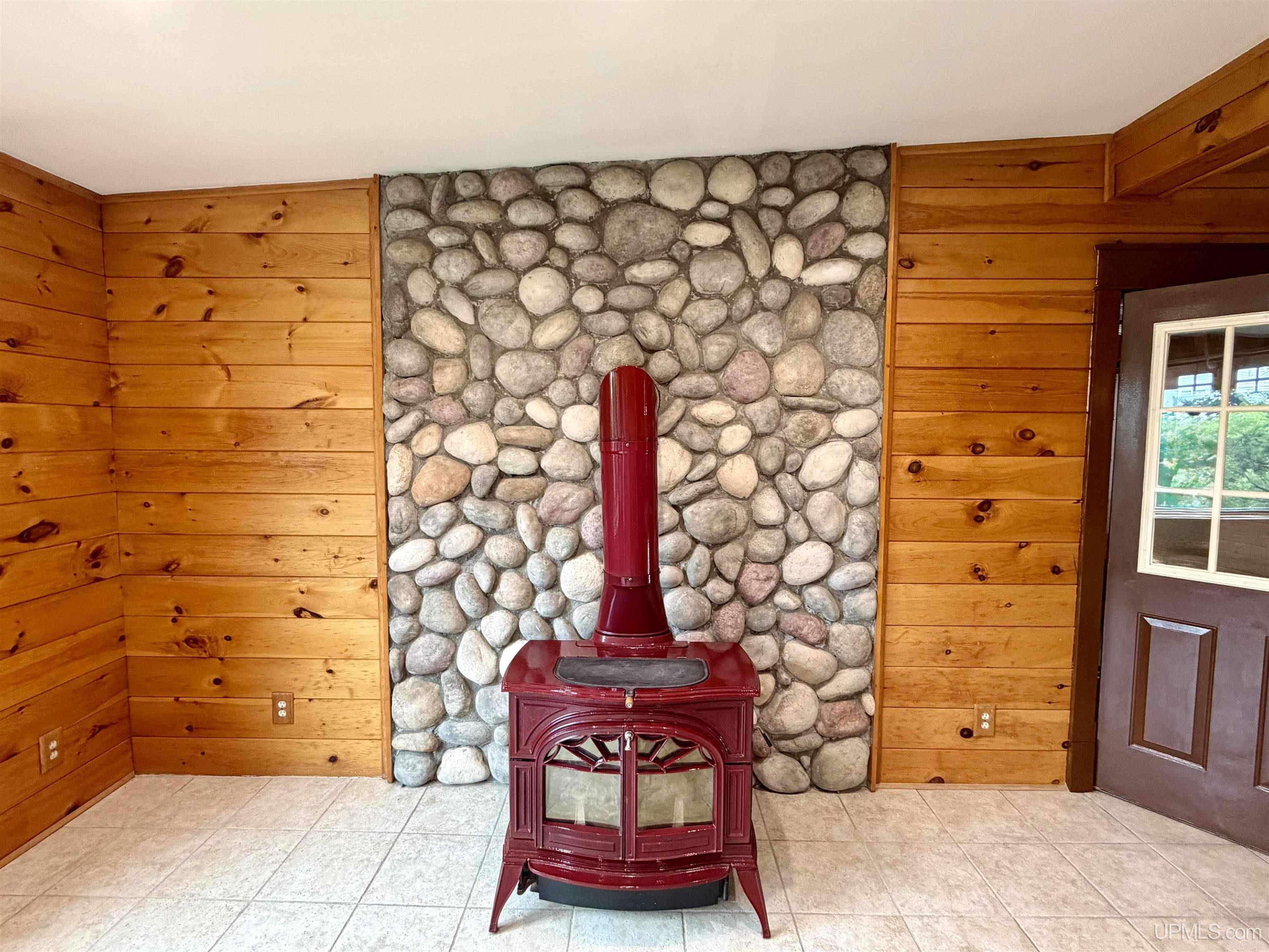 337 West Ridge Street Marquette, MI 49855 - Photo 5 of 49