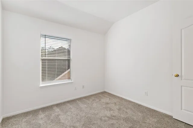 $2,700 | 3326 Lakeway Lane, Pearland, TX 77584