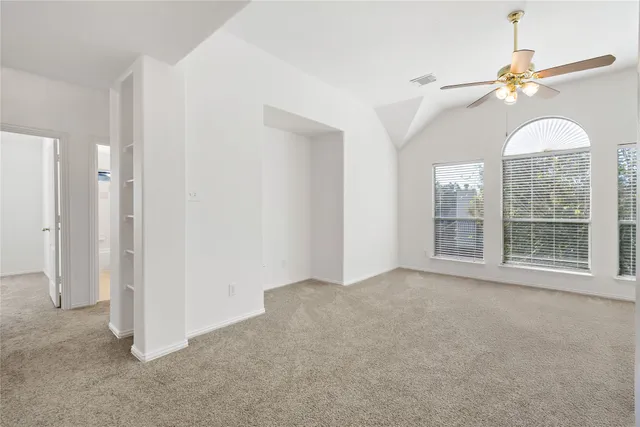 $2,700 | 3326 Lakeway Lane, Pearland, TX 77584