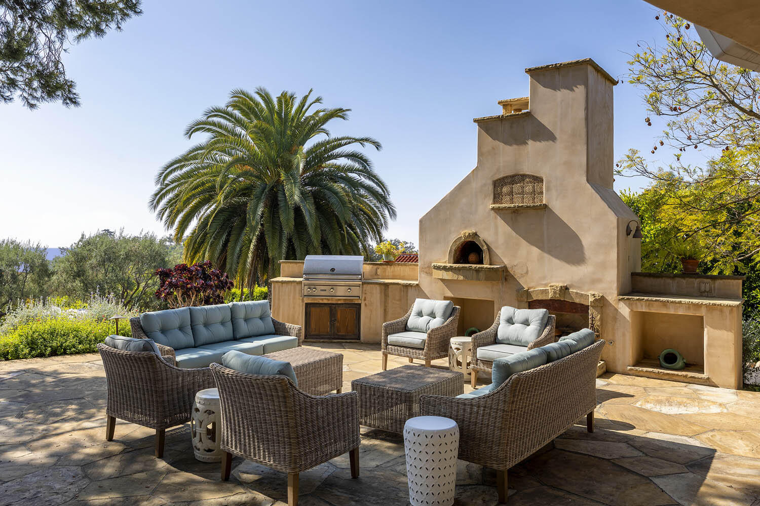 686 El Rancho Road Montecito, CA 93108 - Photo 8 of 25 8