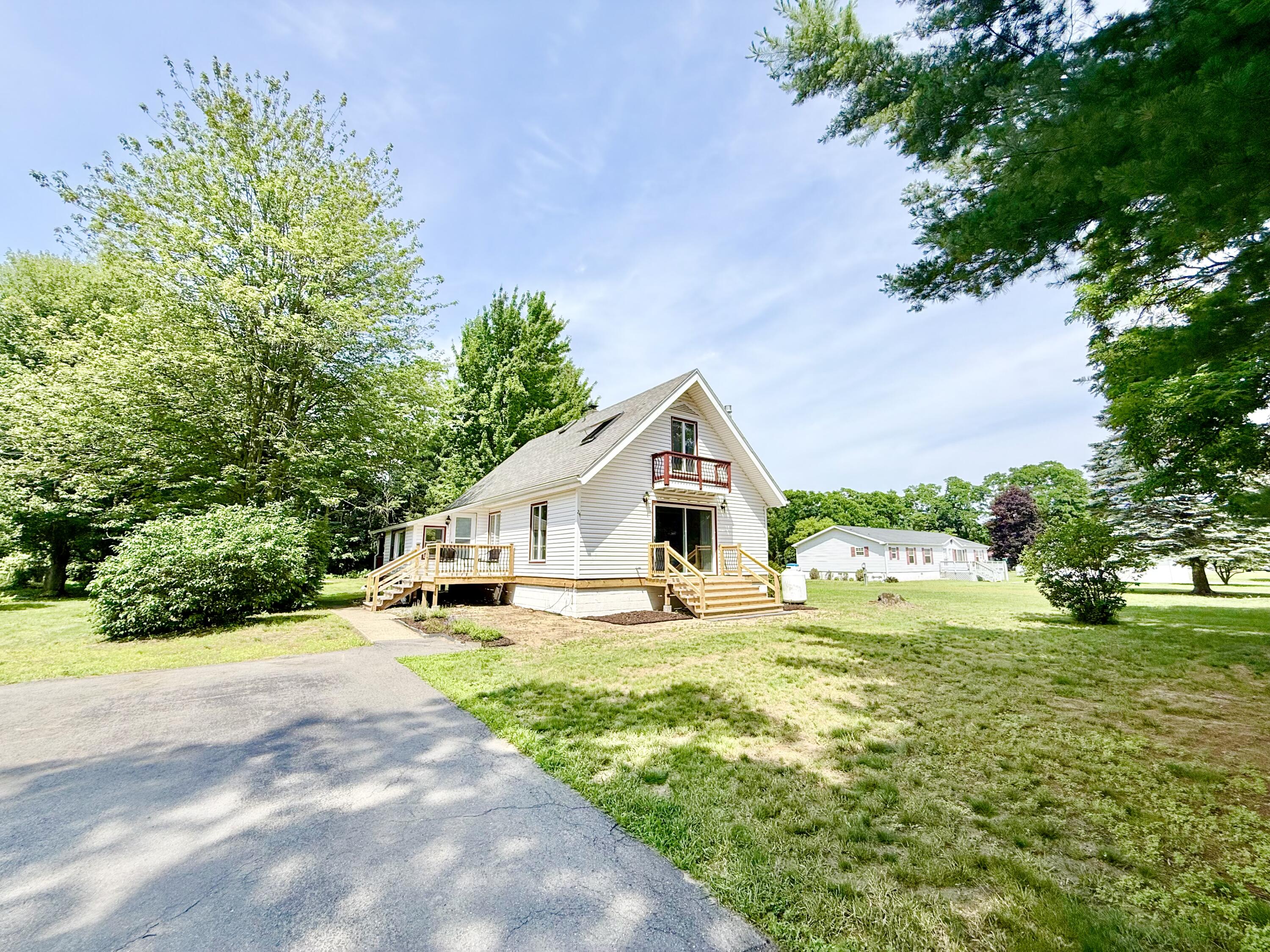 24 Locust Lane Keeseville, NY 12944 - Photo 1 of 25