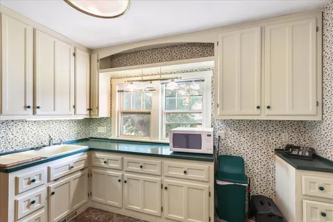 $549,900 | 124 Harrison Street, Barrington, IL 60010