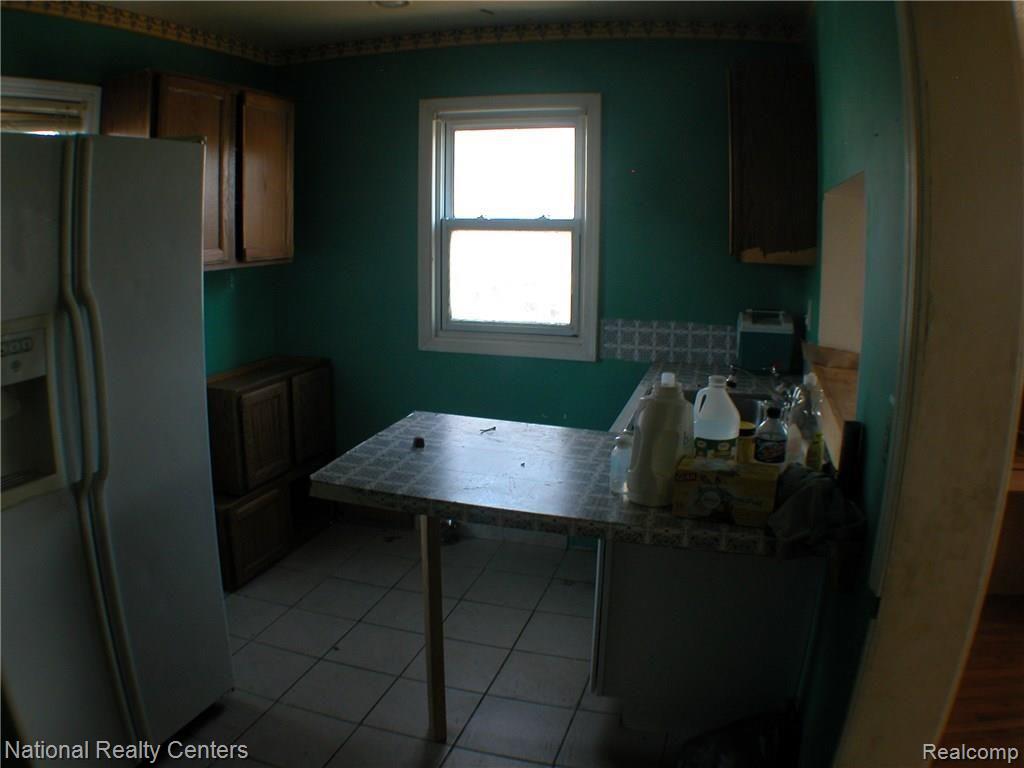 25510 Graham Road Redford, MI 48239 - Photo 16 of 28