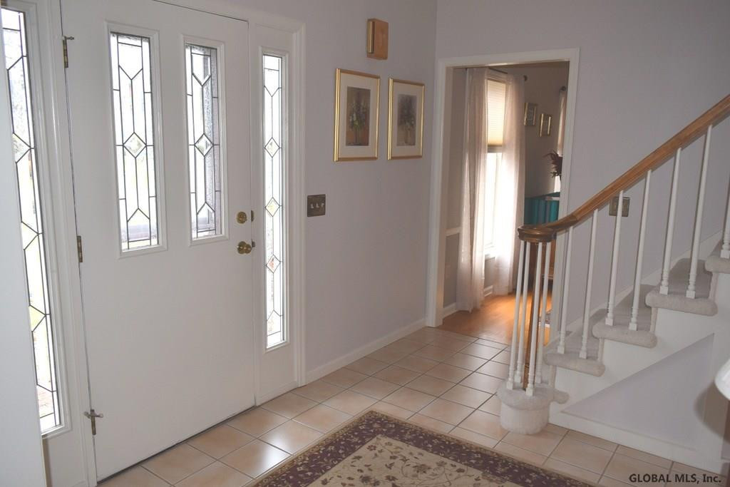 108 Huntersfield Road Bethlehem, NY 12054 - Photo 4 of 22 Photo 4