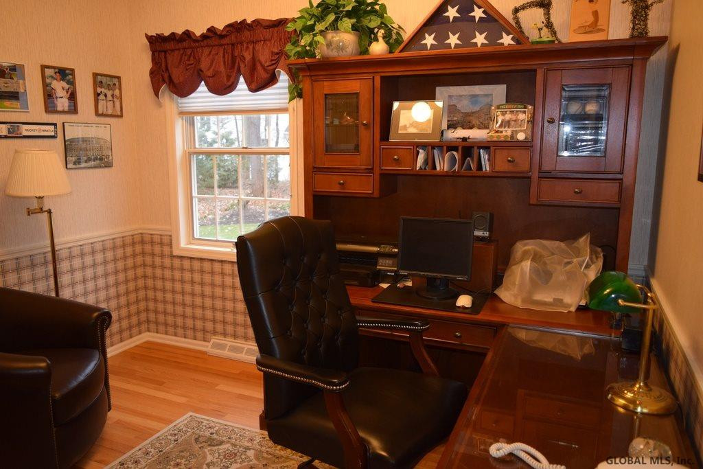 108 Huntersfield Road Bethlehem, NY 12054 - Photo 5 of 22 Photo 5