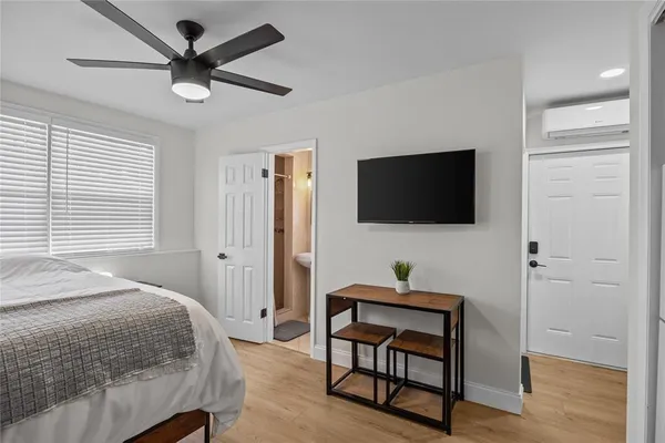 $1,400 | Undisclosed Address, Pompano Beach, FL 33064