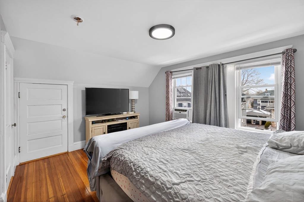 29-31 Belvoir Road Milton, MA 02186 - Photo 13 of 34 Gallery Image 13