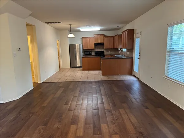 $1,995 | 2053 Rachel Lane, Round Rock, TX 78664