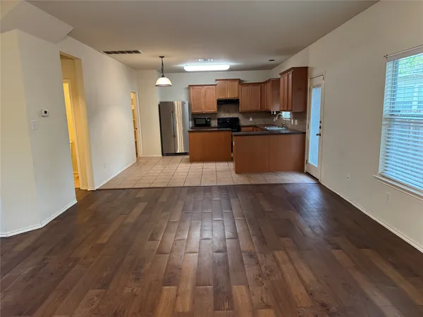 $1,995 | 2053 Rachel Lane, Round Rock, TX 78664