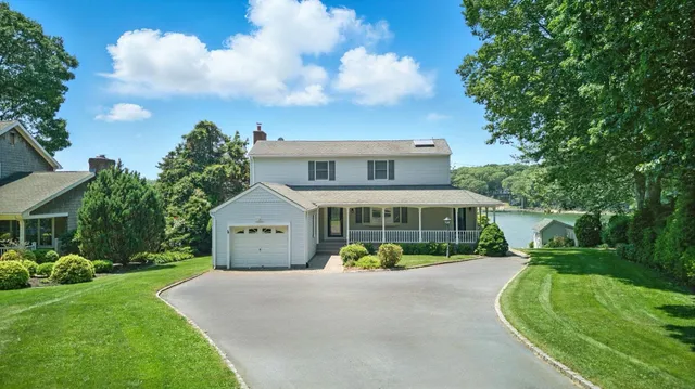 $1,999,999 | 2005 Westview Drive, Mattituck, NY 11952
