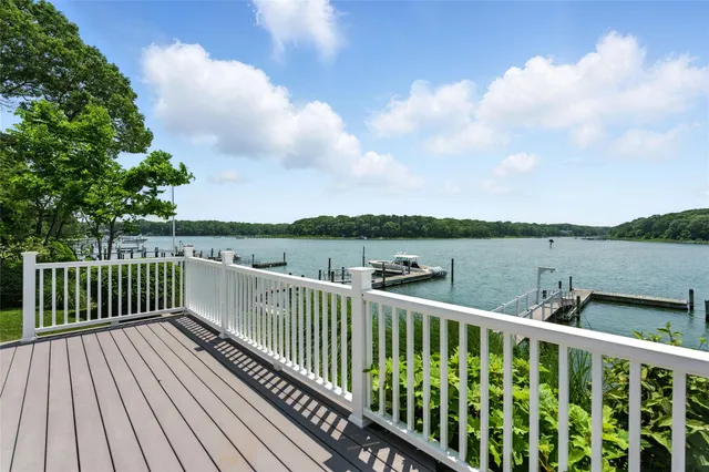 $1,999,999 | 2005 Westview Drive, Mattituck, NY 11952