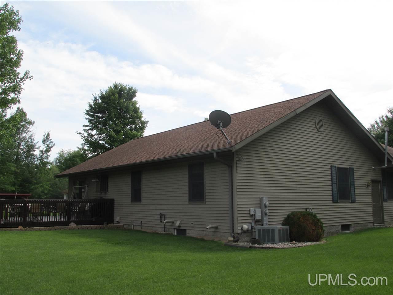 6988 L 5 Escanaba, MI 49829 - Photo 30 of 39