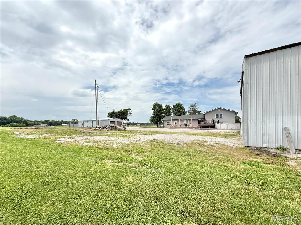 8757 Highway 50 Lebanon, IL 62254 - Photo 14 of 82
