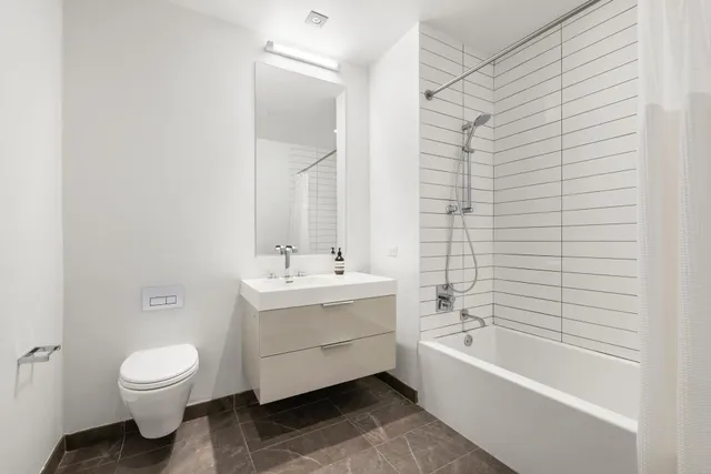 $2,495,000 | 101 Leonard Street, Unit 9D | TriBeCa