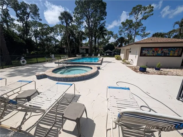 $259,900 | 1915 Courtyard Way, Unit G102, Naples, FL 34112