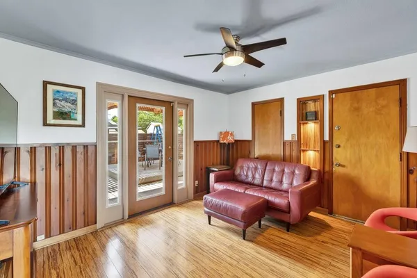 $405,000 | 2837 Townsend Drive, Fort Worth, TX 76110