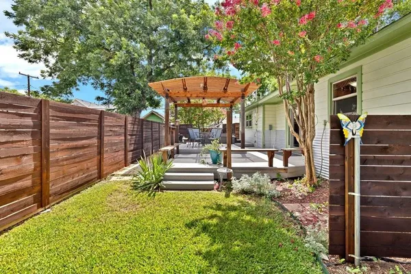 $405,000 | 2837 Townsend Drive, Fort Worth, TX 76110