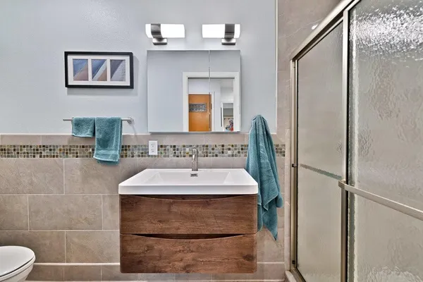 $405,000 | 2837 Townsend Drive, Fort Worth, TX 76110