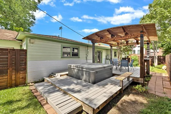 $405,000 | 2837 Townsend Drive, Fort Worth, TX 76110