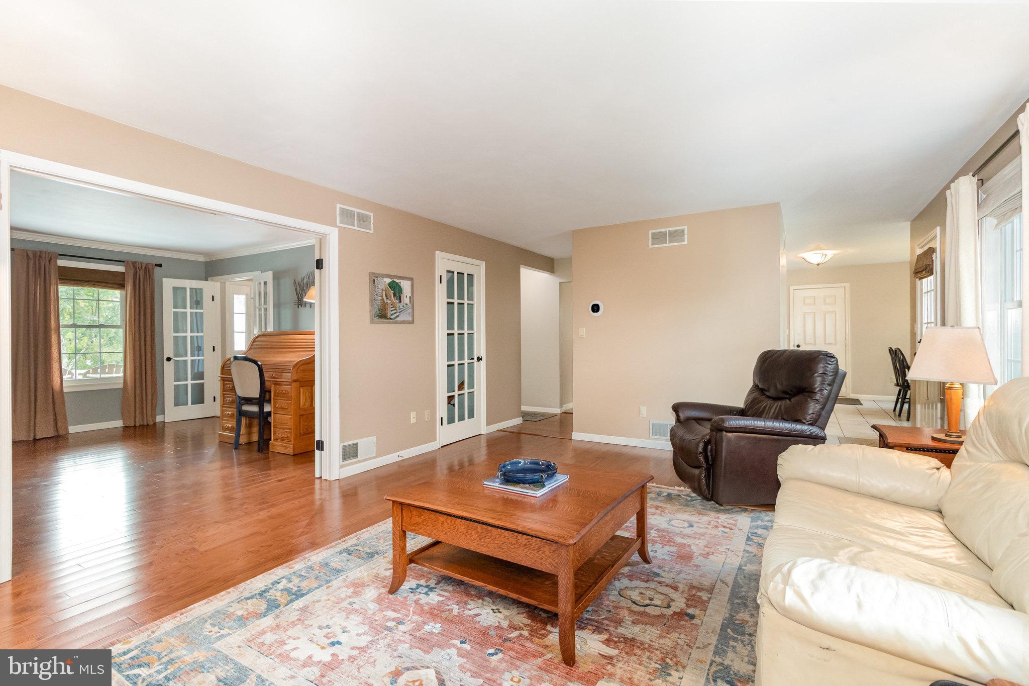 5738 Cloverdale Road Harrisburg, PA 17112 - Photo 10 of 40 Gallery Image 10